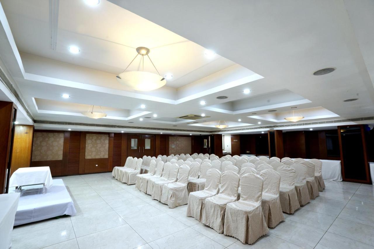 فندق Geetha Regency Guntūr المظهر الخارجي الصورة